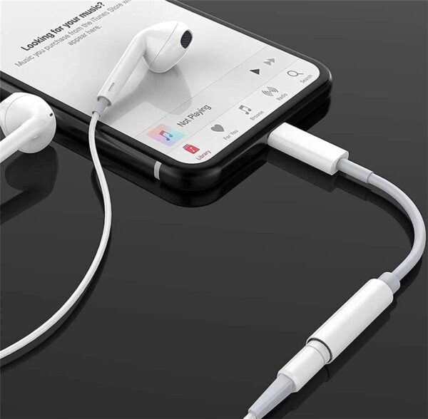 Lightning to 3.5mm Headphone Jack Adapter - Image 5